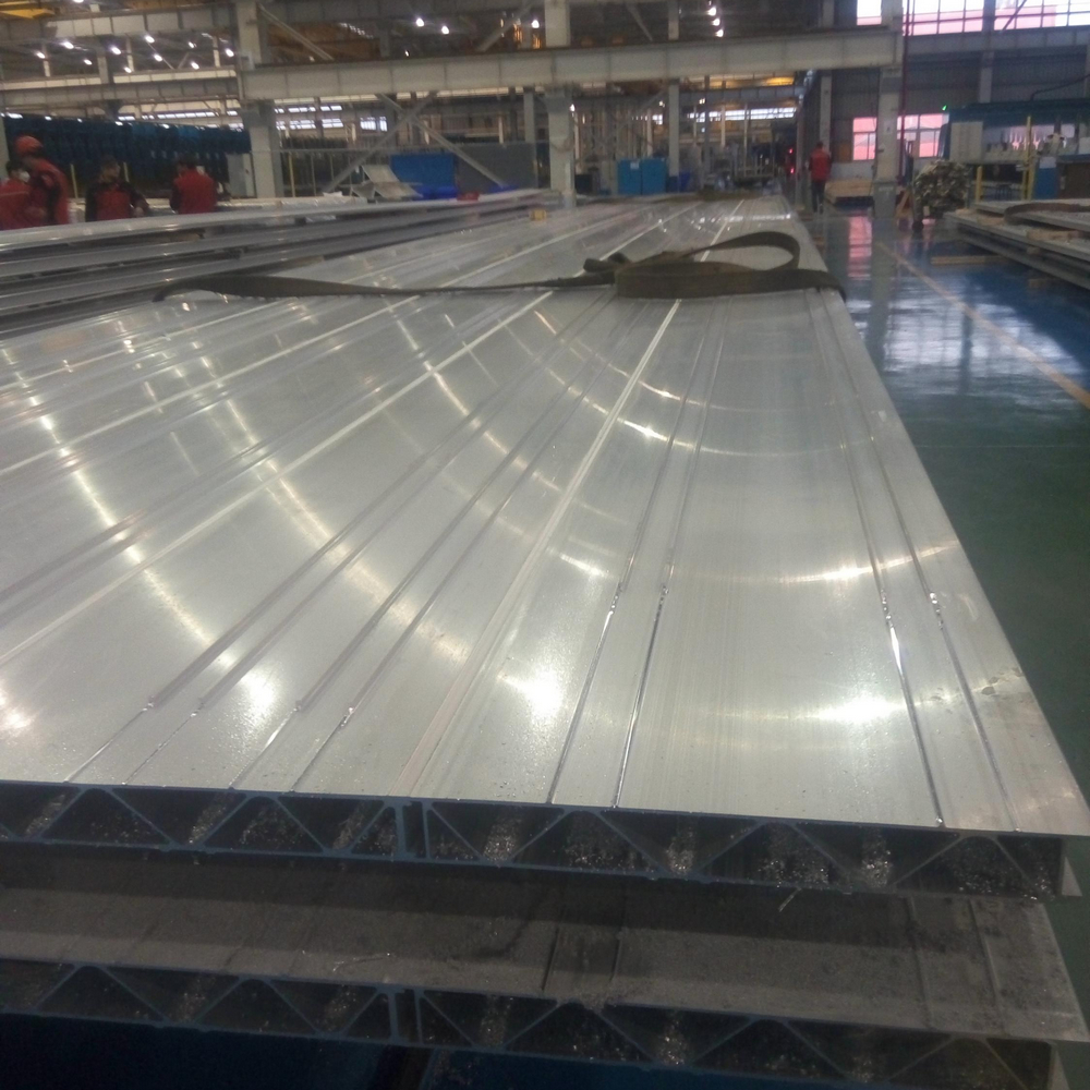 Train profile.jpg Train profile.jpg