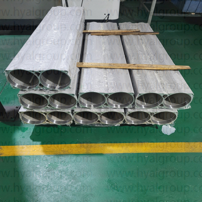 Aluminium profiles for rodless cylinder housings.jpg Aluminium profiles for rodless cylinder housings.jpg